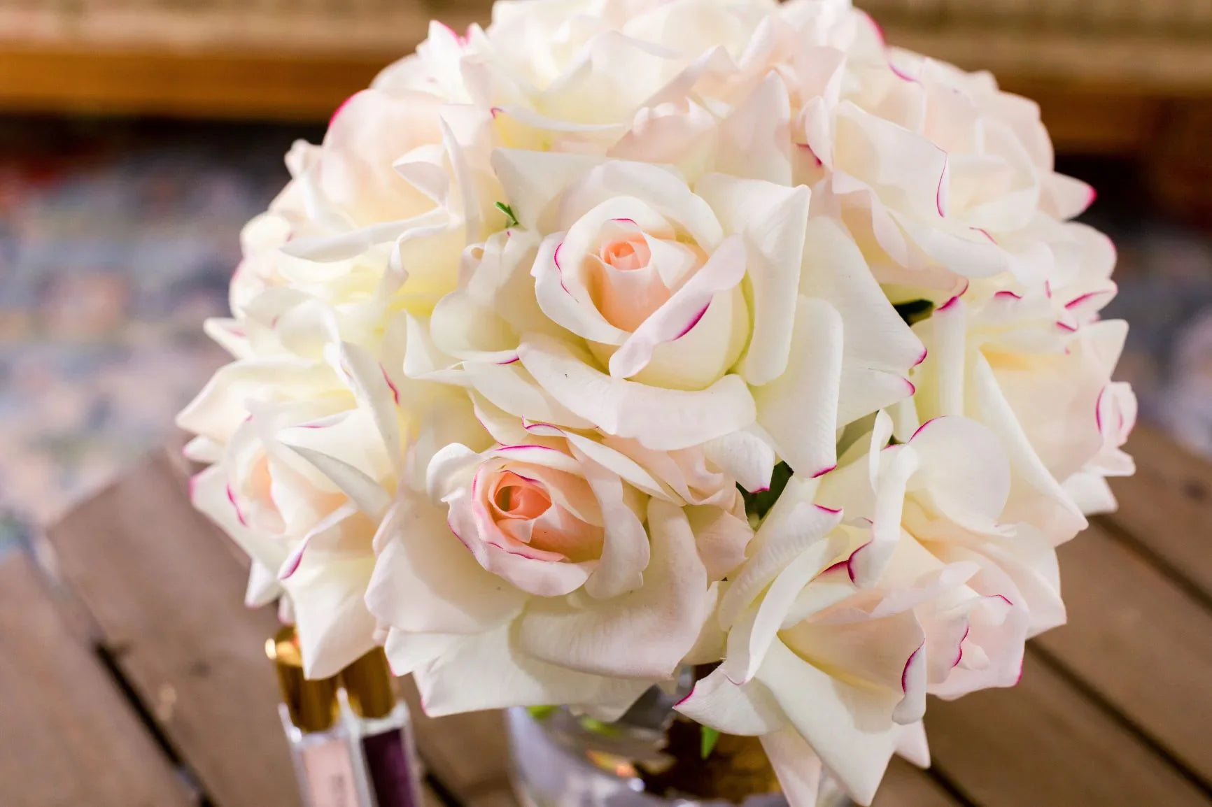 Cote Noire-Luxury Grand Bouquet - Gold badge - Pink Plush - Pink box