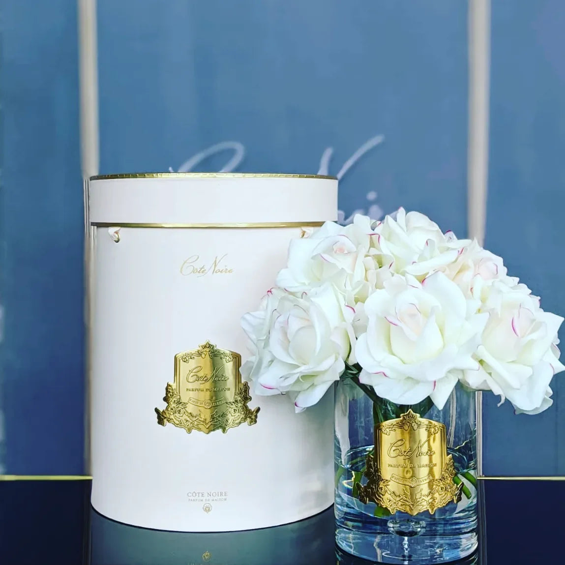 Cote Noire-Luxury Grand Bouquet - Gold badge - Pink Plush - Pink box