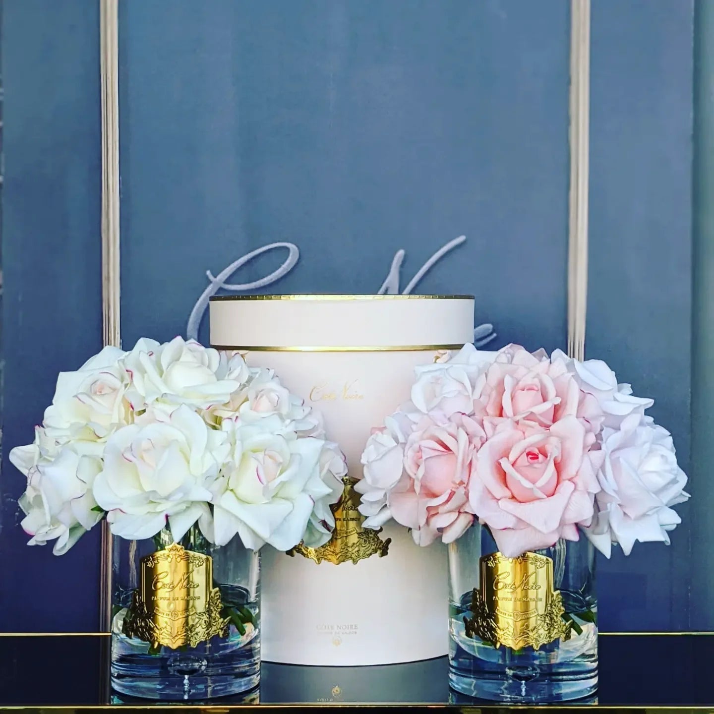 Cote Noire-Luxury Grand Bouquet - Gold badge - Pink Plush - Pink box