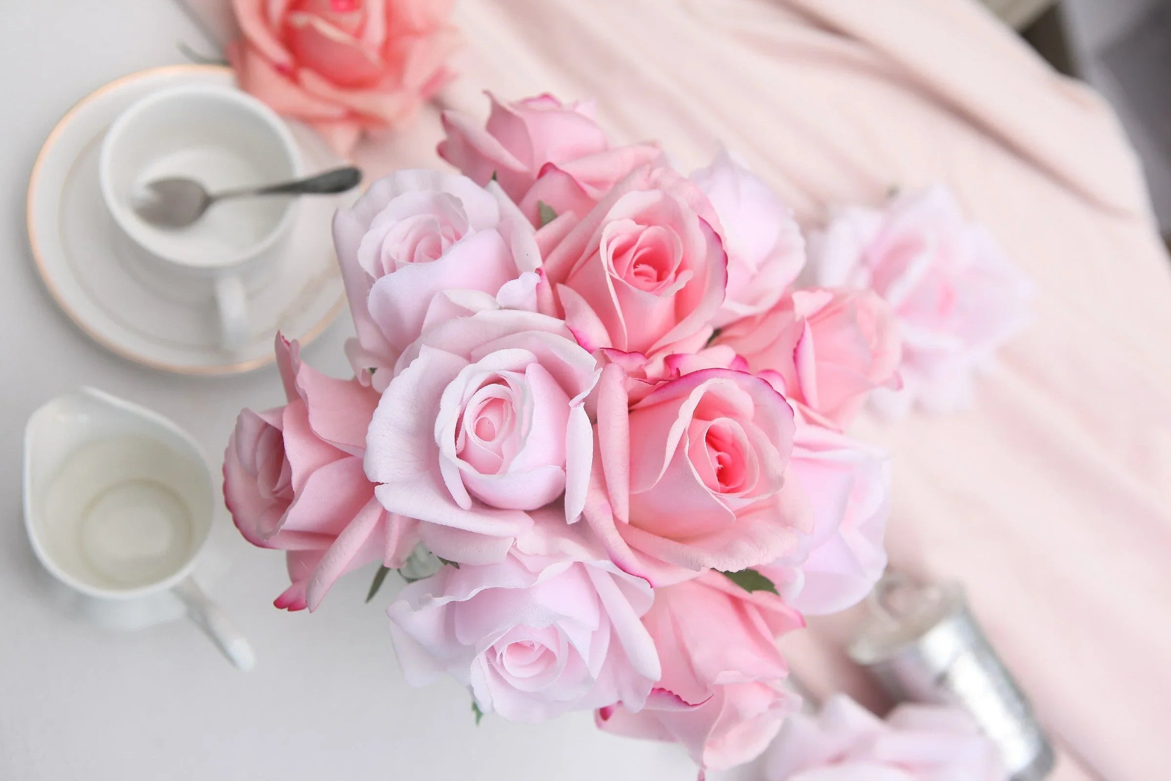 Cote Noire - Herringbone Flower - Mixed Rose Buds - Clear