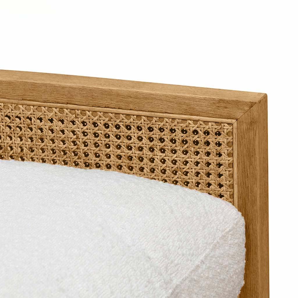 FC Rattan Arm FCair - Ivory White Boucle