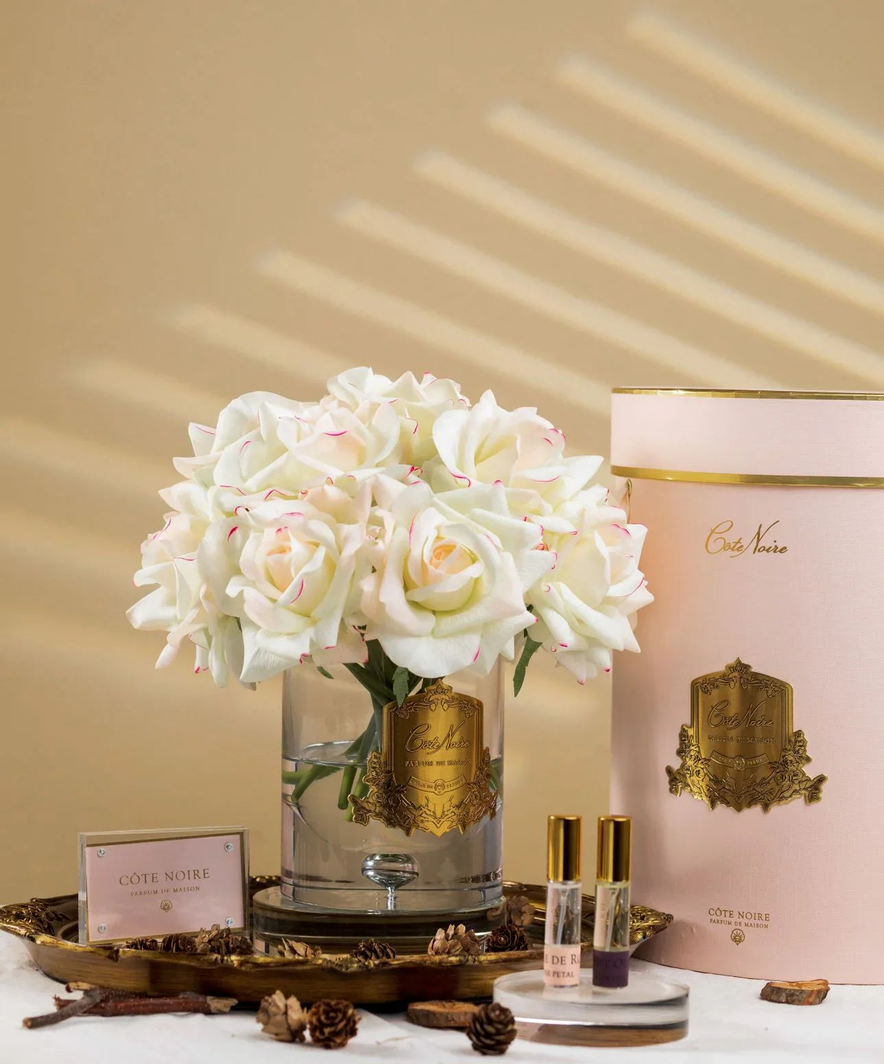 Cote Noire-Luxury Grand Bouquet - Gold badge - Pink Plush - Pink box