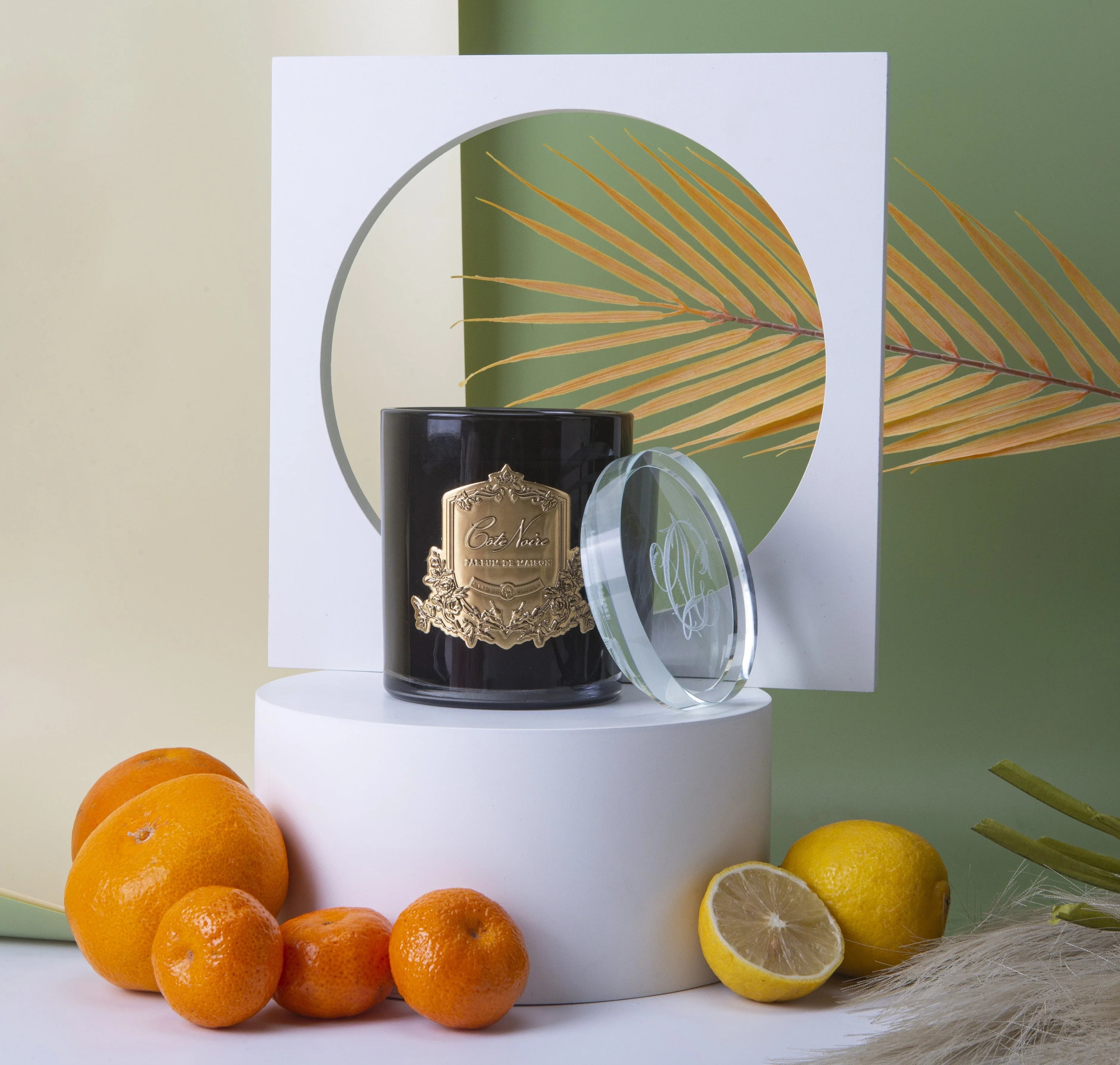 Cote Noire-Persian Lime - Gold Badge Candles