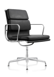 Manta Visitor Chair – Black | Premium Leather & Polished Aluminium