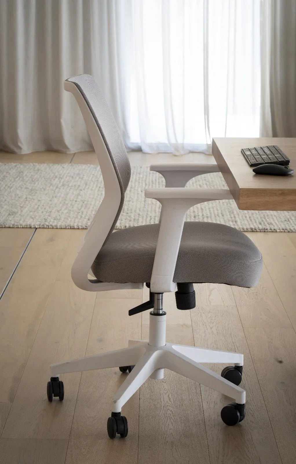 Artiss Office Mesh Chair Grey & white (Melbourne Only)