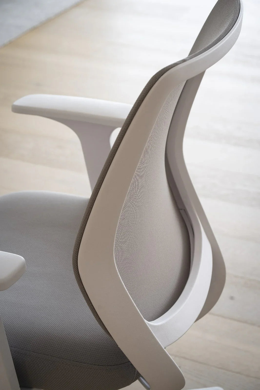 Artiss Office Mesh Chair Grey & white (Melbourne Only)