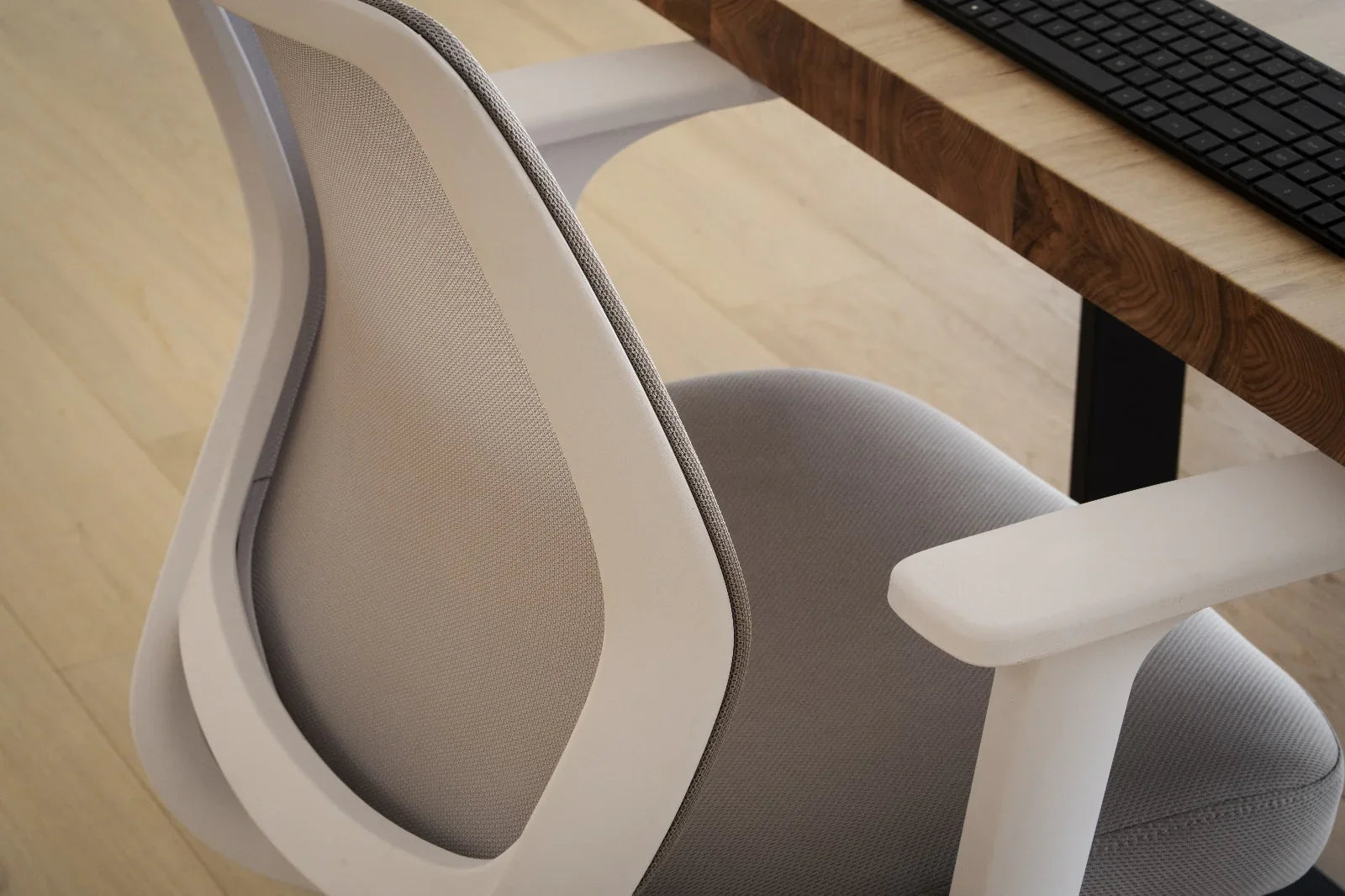 Artiss Office Mesh Chair Grey & white (Melbourne Only)