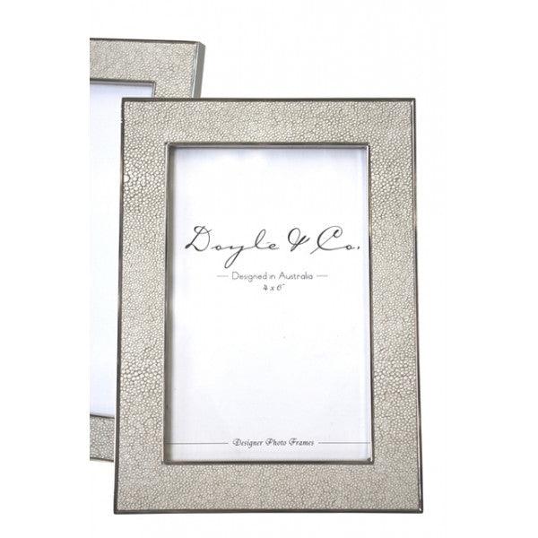 FC White Silver Shagreen Lk Frame 4×6 - Furniture Castle