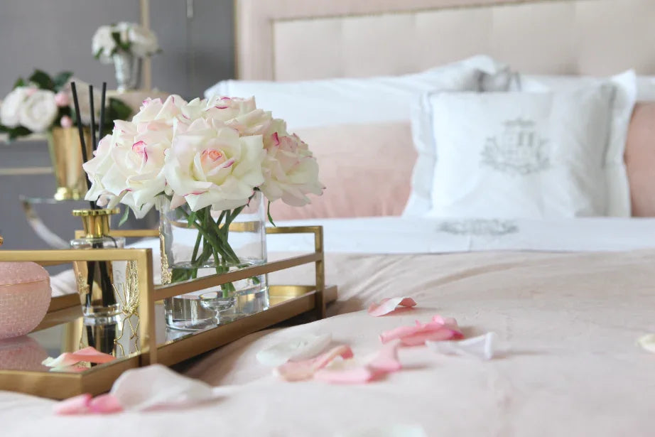 Cote Noire-Luxury Grand Bouquet - Gold badge - Pink Plush - Pink box