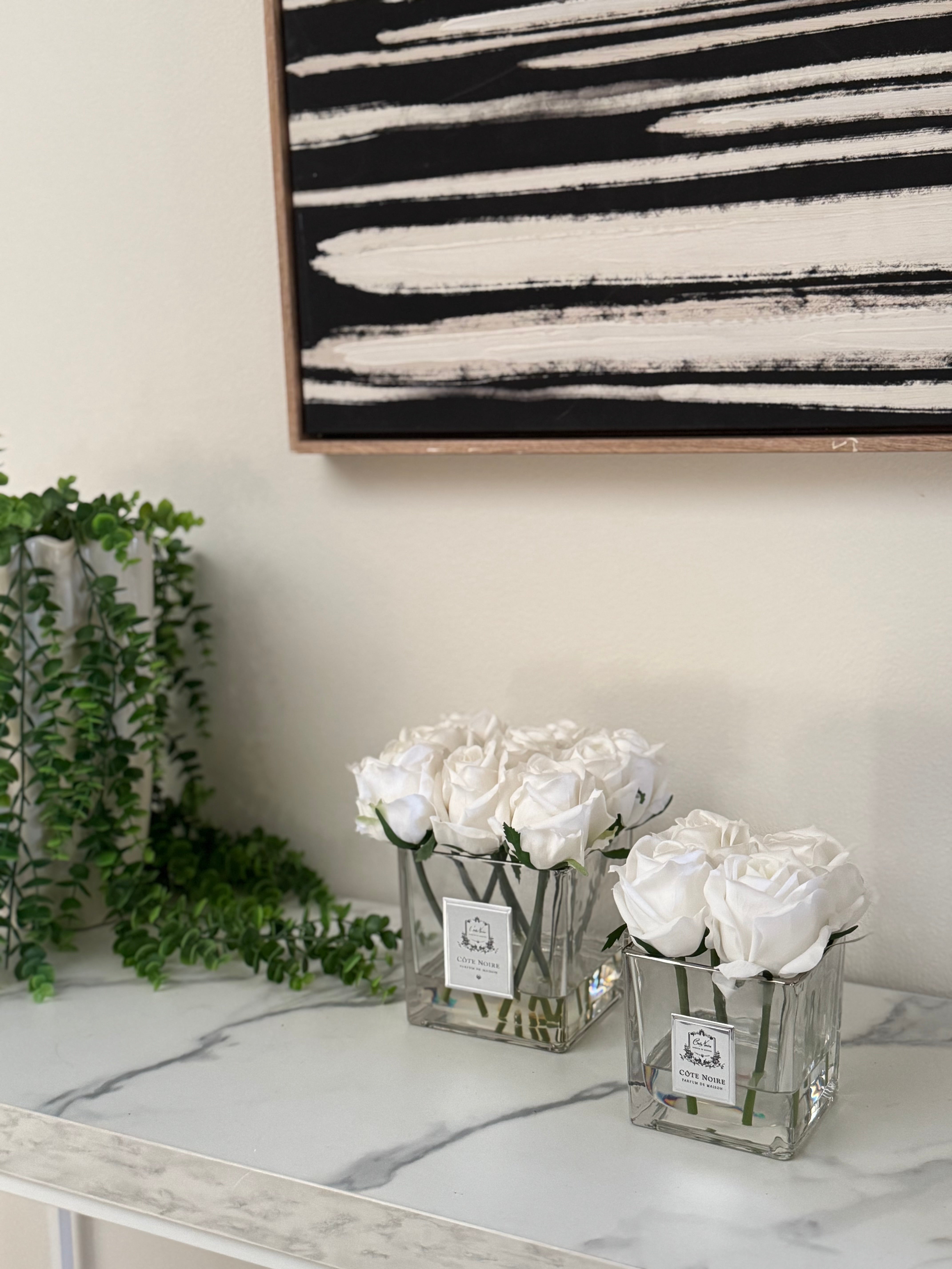 Cote Noire Couture 4 Rose Buds - Square Clear Vase - Silver & White - SVS401