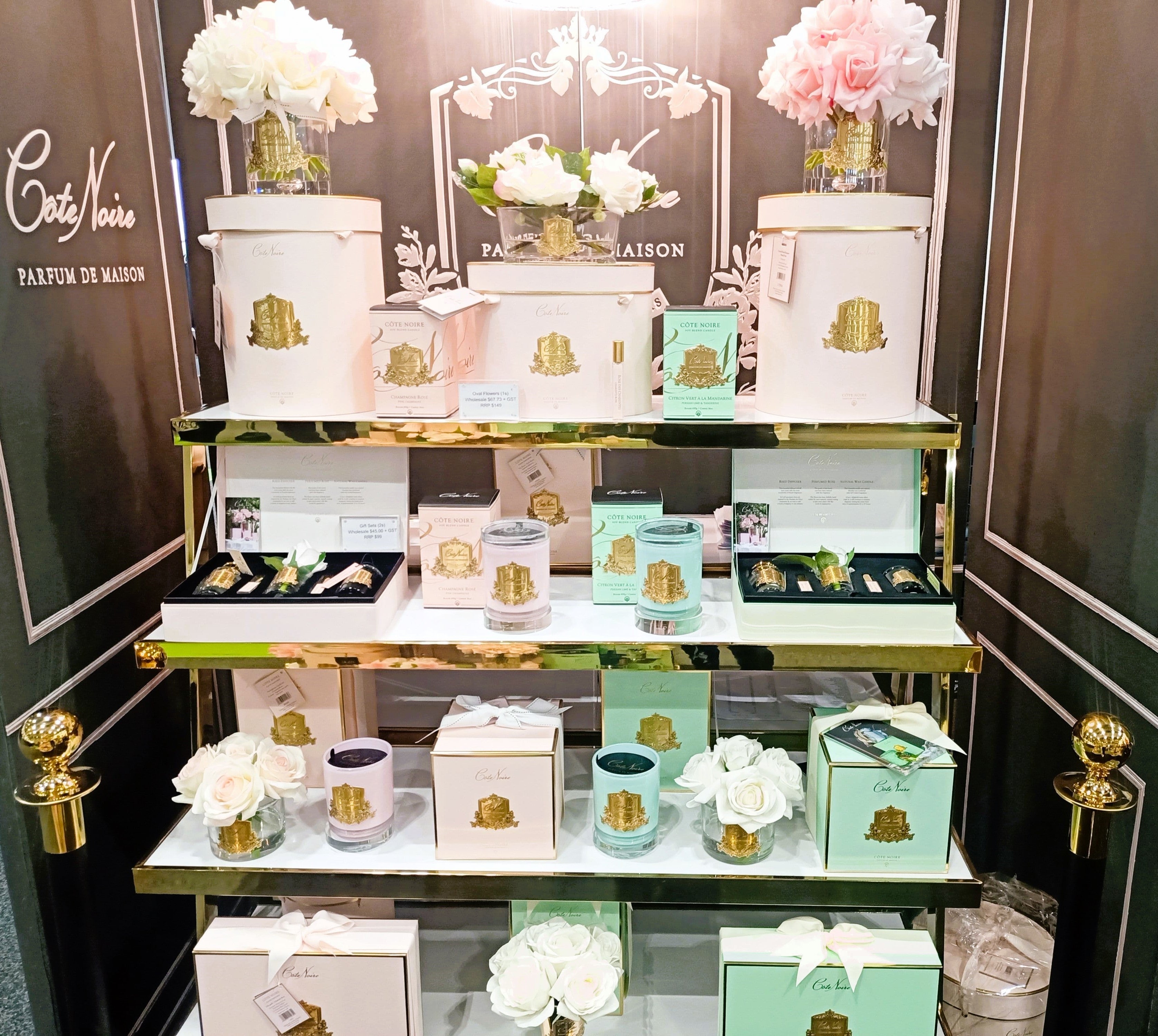 Cote Noire Perfumed Natural Touch 5 Roses - Clear & Gold Badge - Ivory White - GMR92 - Jade Tiffany Box