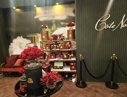 Cote Noire-Luxury Centrepiece - 37 Rose Buds in Burgundy & Gold badge