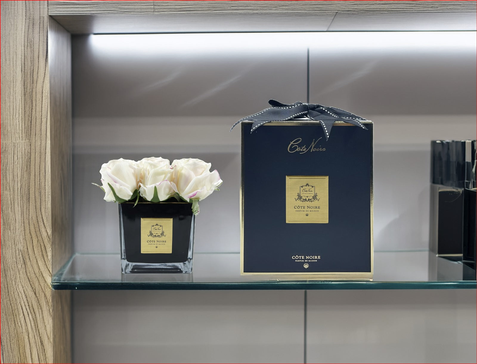 Cote Noire Couture Square 9 Rose Buds  - Square Black Vase - Gold & Pink Blush - SVB902