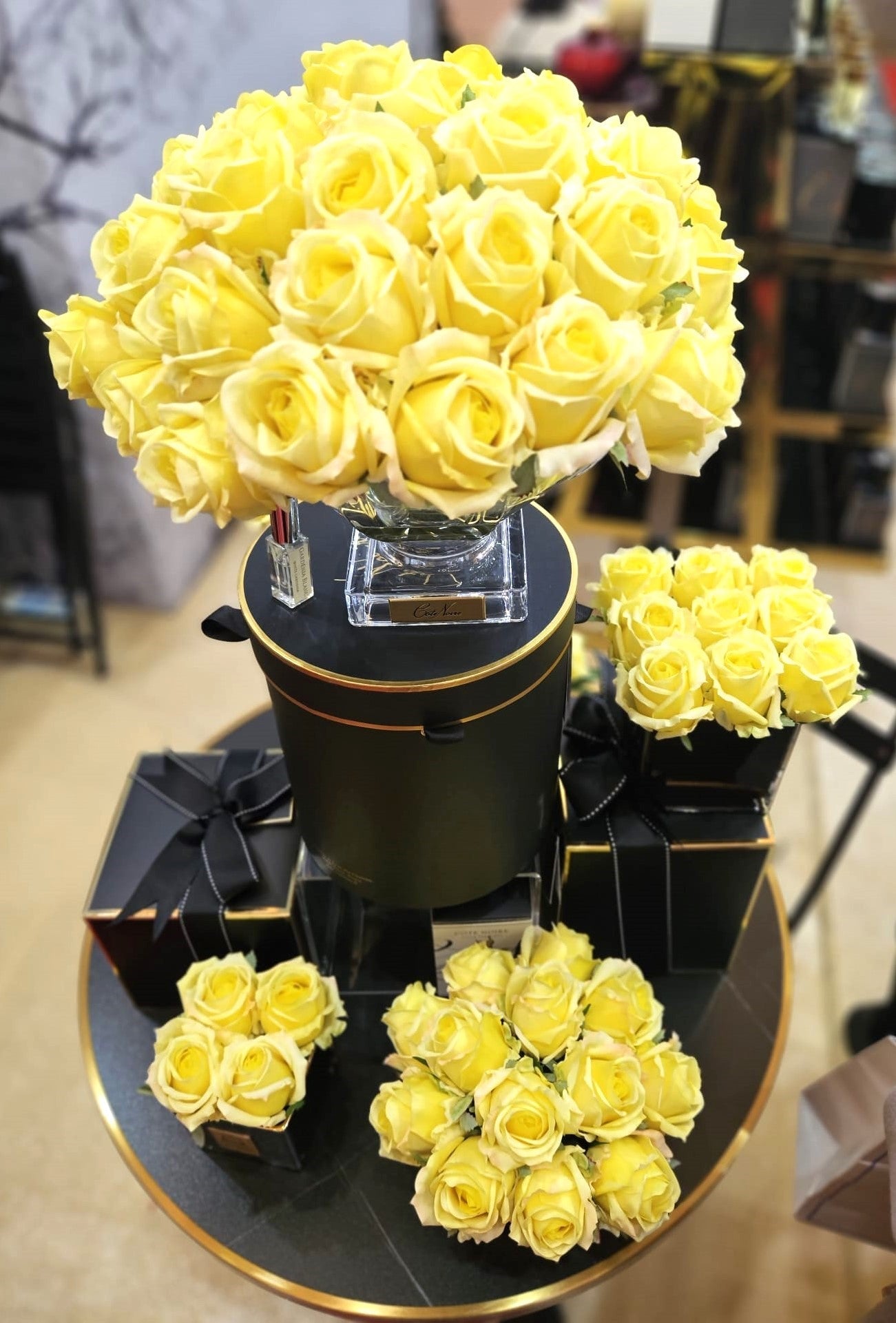 Cote Noire Luxury Centrepiece 37 Rose Bud Bouquet - Yellow & Gold badge - CPRB08